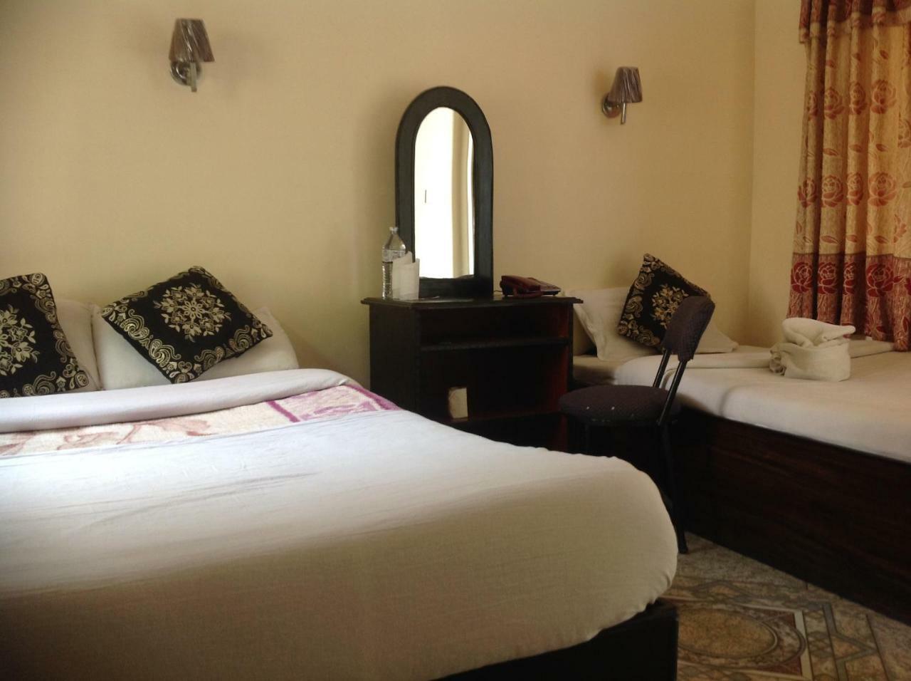 Hotel Direction Pokhara Exterior photo